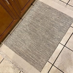 Blue & White Geometric Fringe Kitchen Mat